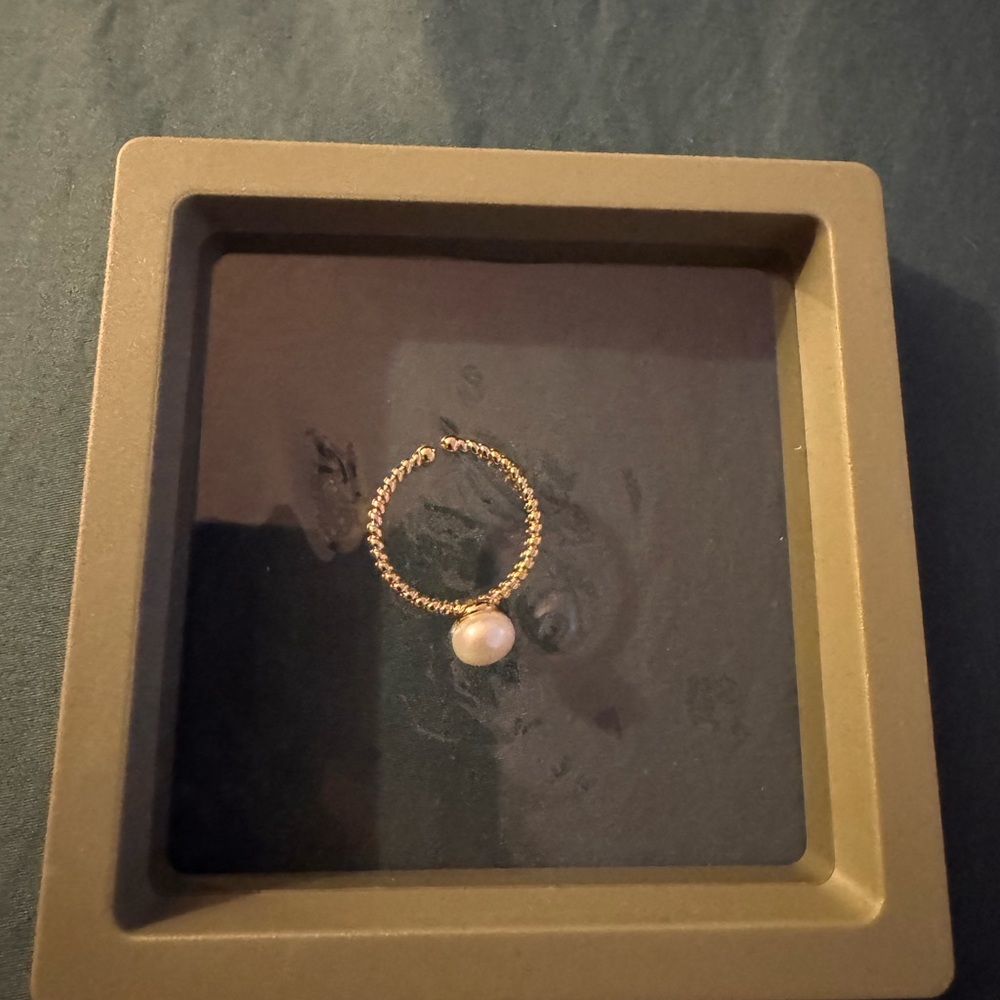 Elegant Gold Plated Fresh Water Pearl Ring